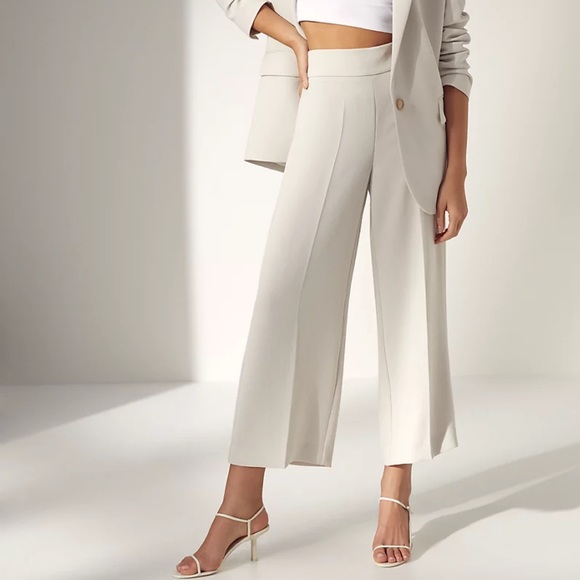 Aritzia WILFRED SABINA PANT IN BLACK - Picture 1 of 5